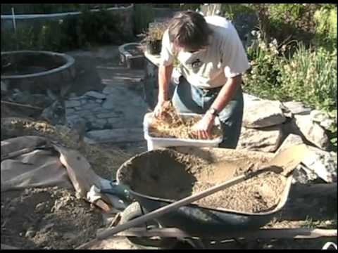 Mixing Cob for sustainable building