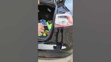 Tesla tutorial : How to remove water / condensation from Tesla Model 3 tail lights