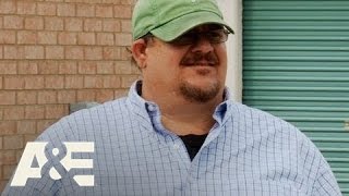 Storage Wars: Texas: Kenny Starts A Bidding War | A&E