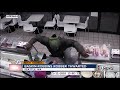 Baskin-Robbins employees fight off robbery