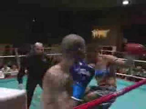 Muay Thai: Brian Robertson v.s Marcus ANtebi part2