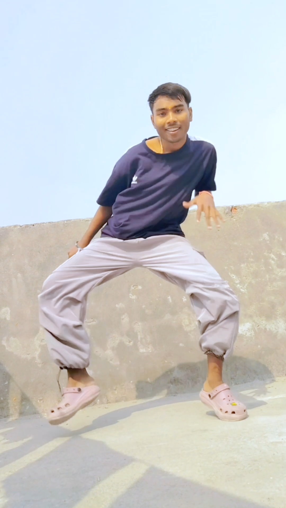 #ankhiyaangulaab #shorts #dance #kartikaaryan #bollywoodstyle #trendingdance