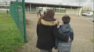 Protection de l'enfance : un système défaillant en France ?