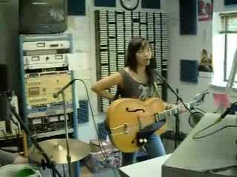 Thao - WNRN Interview