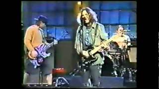 Download Lagu Pearl Jam - Rearview Mirror (SNL) MP3 Download Lagu Pearl Jam - Rearview Mirror (SNL) MP3