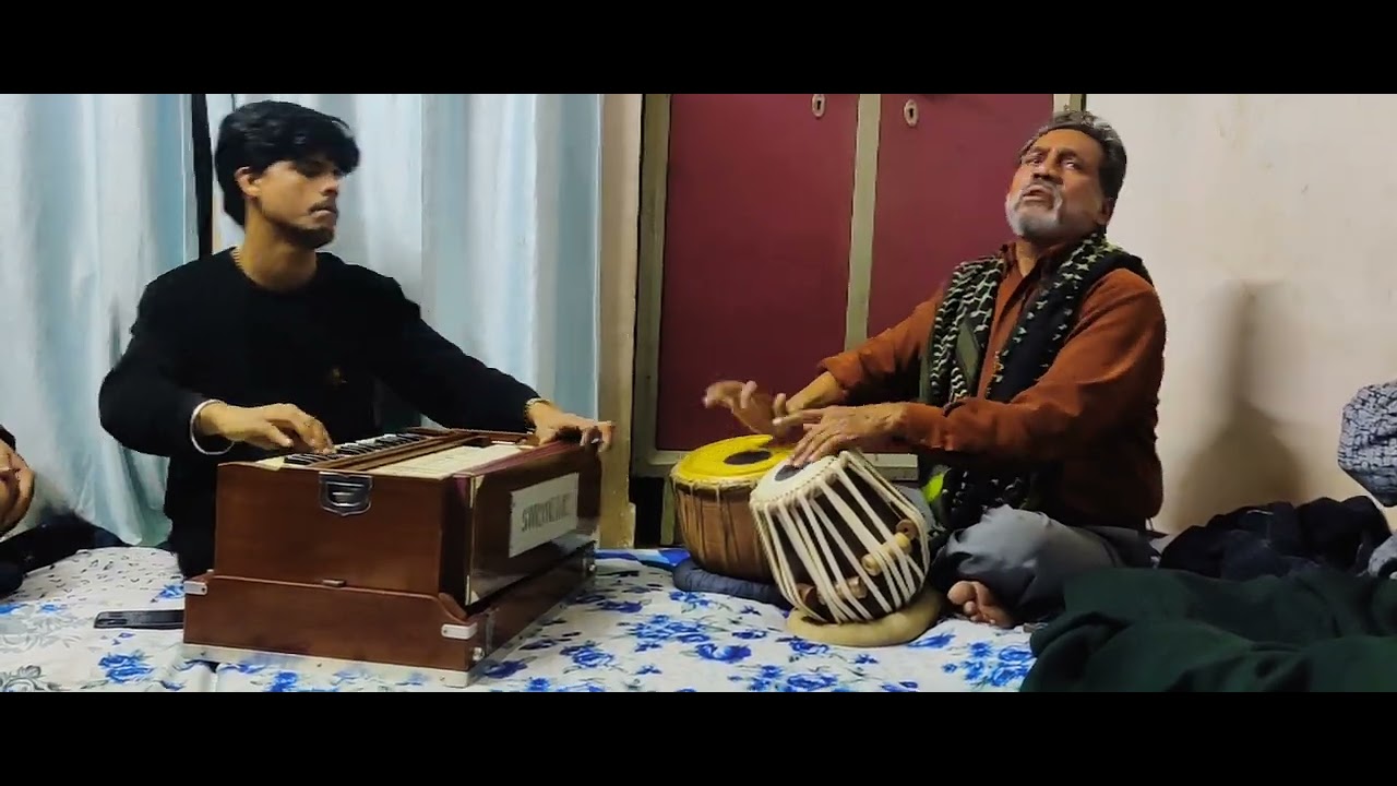 #aligarhgulomeinrangbhare