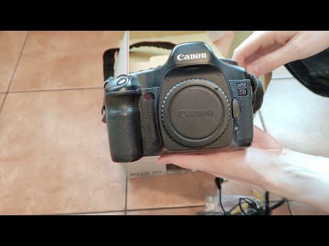 Unboxing Canon EOS 5D Classic in 2021 | 4K