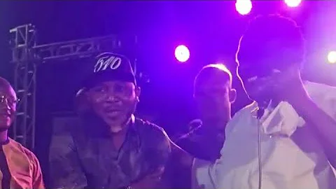 FINALLY OKIKI BRIGHT MEET AND SETTLE RIFT WITH KING SAHEED OSUPA ON STAGE IBADAN LATEST SHOW 