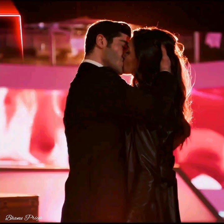 Leyla & Kenan #bambaşkabiri #handeerçel #burakdeniz #youtubeshorts #shorts #turkdizifanvid