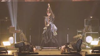 BABYMETAL - 'Headbanger!!!' 「ヘドバンギャー!!!」[LIVE PROSHOT] [SUBTITLED] [4K HQ]