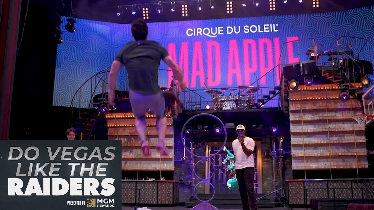 Akbar Gbajabiamila Takes the Stage at Mad Apple | Cirque du Soleil