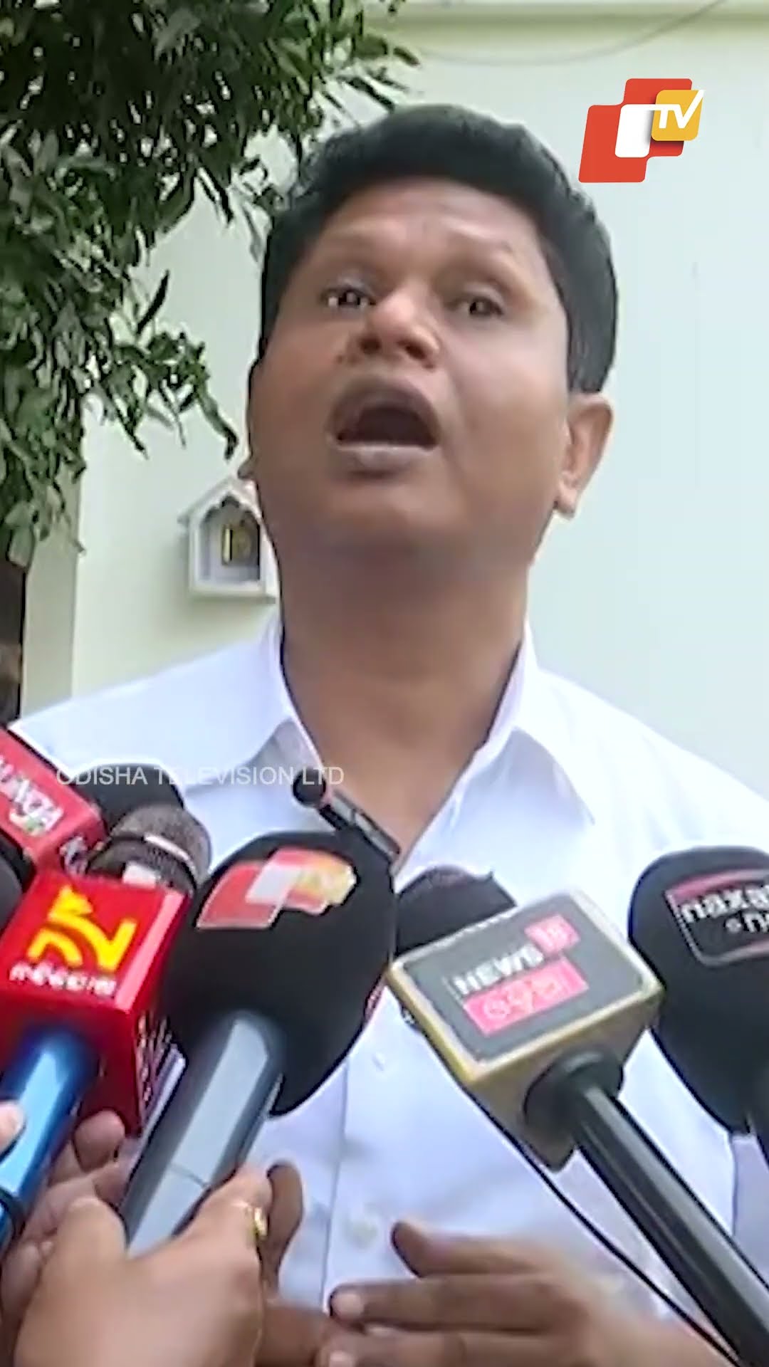 ମୋର ଆଉ ଦୁଇଭାଇ ଘରେ ଅଛନ୍ତି, ତାଙ୍କୁ ବାନ୍ଧନ୍ତୁ