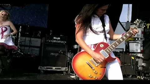 SHIRAGIRL "Fight For It" Warped Tour Camden 16 July 2010
