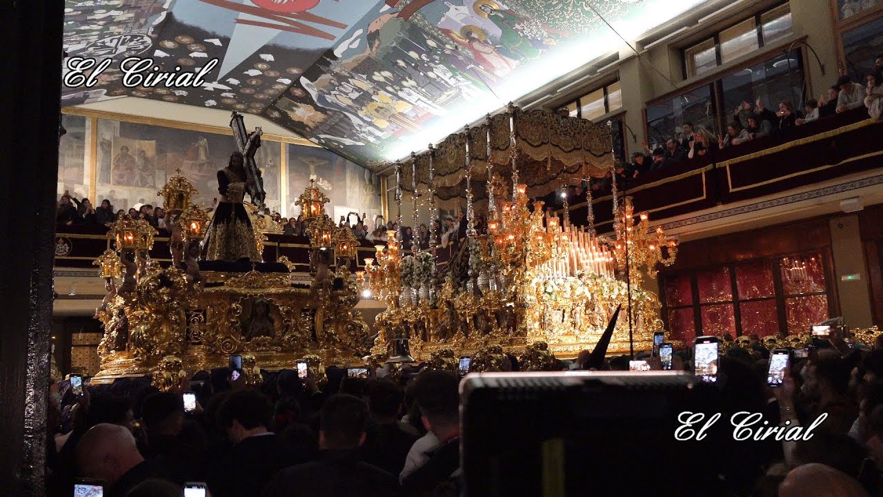 NAZARENO DEL PASO Y VIRGEN DE LA ESPERANZA CORONADA MALAGA 2024 ENCIERRO 4K
