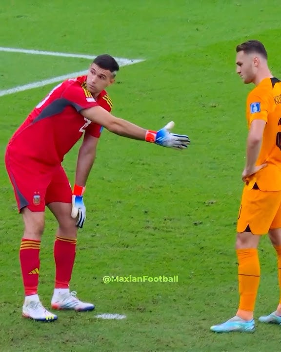 Emiliano Martinez Mind Games 😂