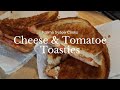 HOW TO MAKE CHEESE AND TOMATO TOASTIES