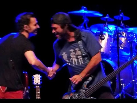 metallica's-robert-trujillo-&-zappa-plays-zappa-muffin-man-dec-2015