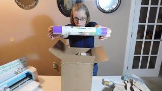 Unboxing Cricut Spring Cleaning bundle 3 Video 1