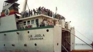 Video thumbnail of "Le  bateau le Joola"