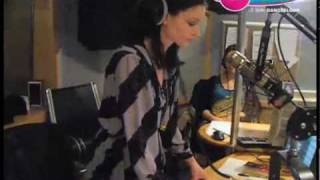 Sophie Elis Bextor & Junior Caldera: " Can't Fight This F...