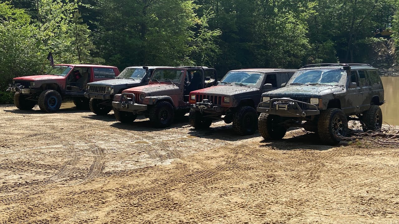 Stock Jeep Rubicon VS 4 Jeep Cherokees On Rausch Creek’s Toughest