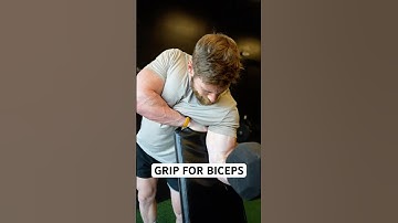 Neutral vs supinated grip for biceps. What’s the difference? Watch this to find out #biceps #gymtips