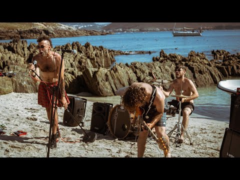 Lóstregho lanza un novo "Zarpazo"