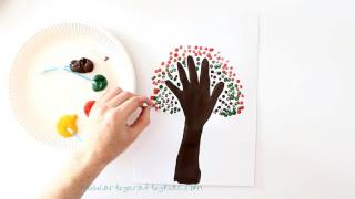 : 4 Season Handprint Tree