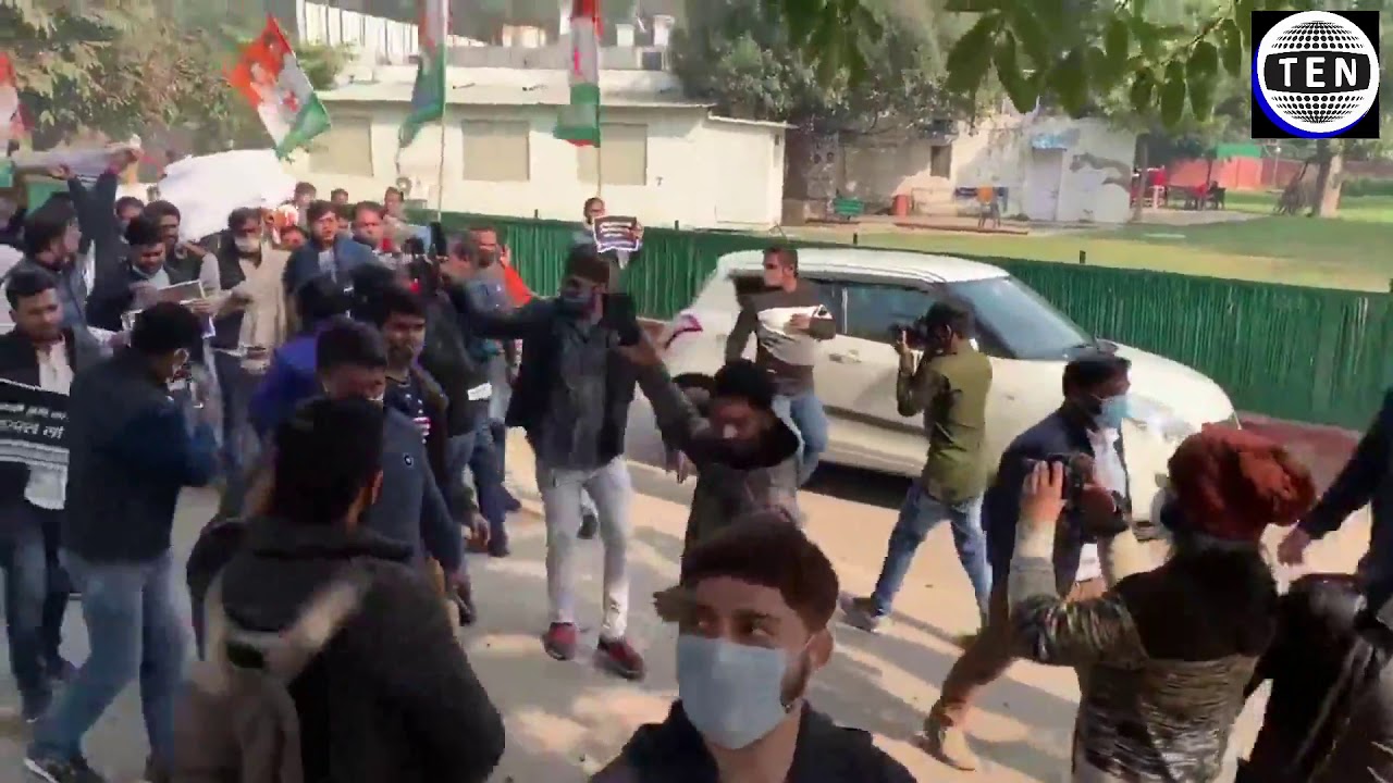 Congress Youth Wing protests against Farm Laws in Delhi | Demand roll back of amendments