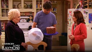Everybody, Let Us Eat Cake | Everybody Loves Raymond