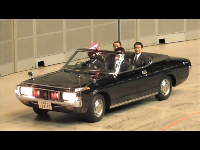 ブリキ製　トヨタ　パプリカ　警視庁パトカー ブリキ製 トヨタ パプリカ 警視庁パトカー - メルカリ