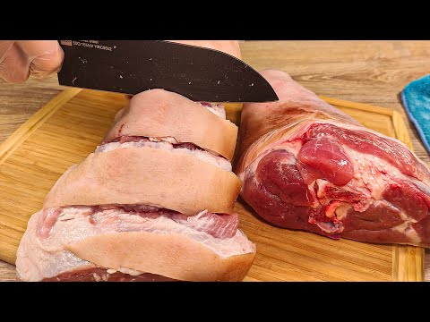 Video: Schweinekeule Im Ofen Mit Einer Garnitur Aus Gemüse Und Obst