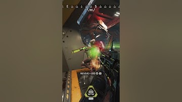 Octane Was Running So FAST That I was Invisible 😂 in Apex Legends #shorts #apexlegends