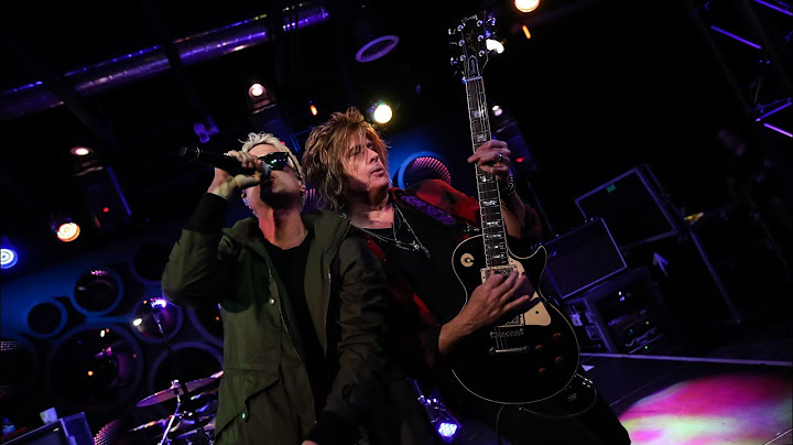 Plush Live version - Live performance video thumbnail