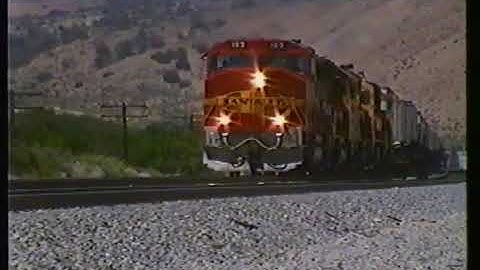 Another 1991 Santa Fe Railroad Warbonnet at Tehachapi Summit