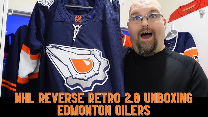 Here's a sneak peek at the Edmonton Oilers' new throwback jersey