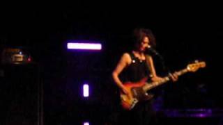 Video thumbnail of "Bambina Impertinente - Carmen Consoli live @ Estragon 2010"