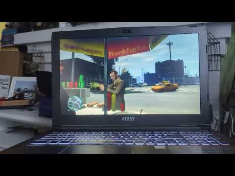 GTA4: Niko eats hotdogs in East Island City from Liberty City 