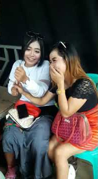 keseruan lagi di belakang panggung 18 