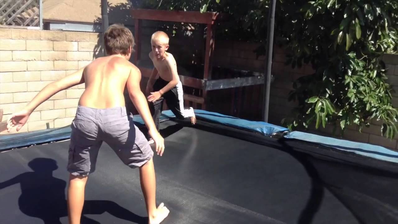 WWE Tag Team Match (Trampoline)