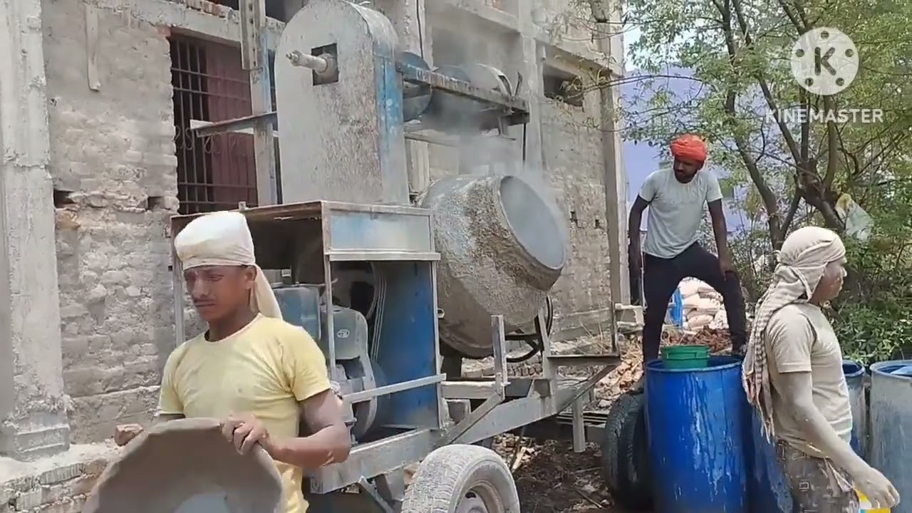 2500sq फीट कि ढलाई देखे लिफ्ट मशीन से