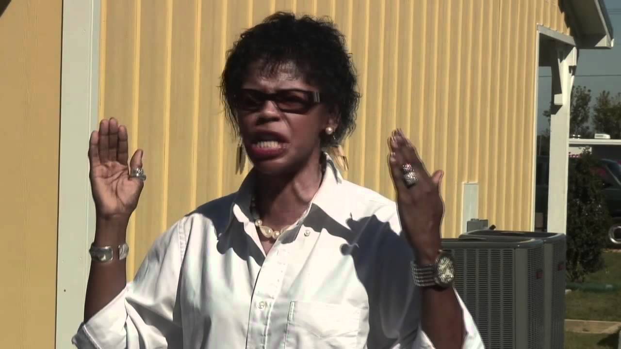 Dunning thanks volunteers, contributors for 'Extreme Makeover' [Delaware Online News Video]