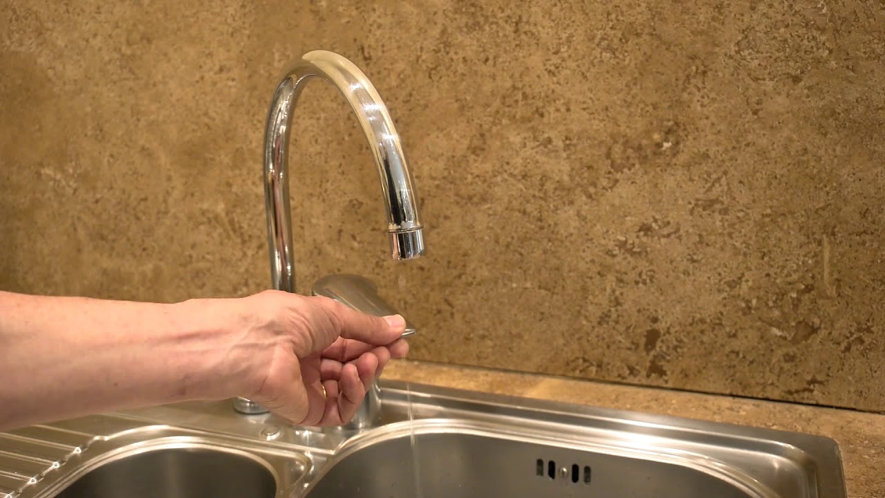 Installer un économiseur d'eau sur son robinet - Altered:Nozzle 98% less  water 