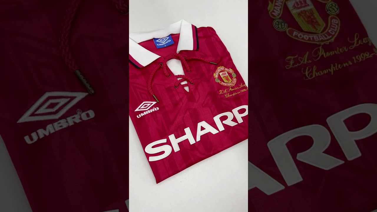 1999 Manchester United Retro Football Jersey 