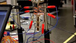 Electrostrictive polymer bimorph actuator