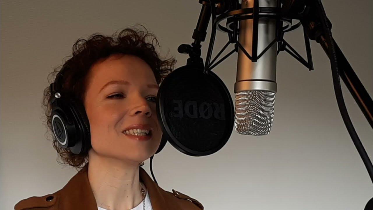 Our town - James Taylor (cover by Christie) Our town - James Taylor (cover by Christie)