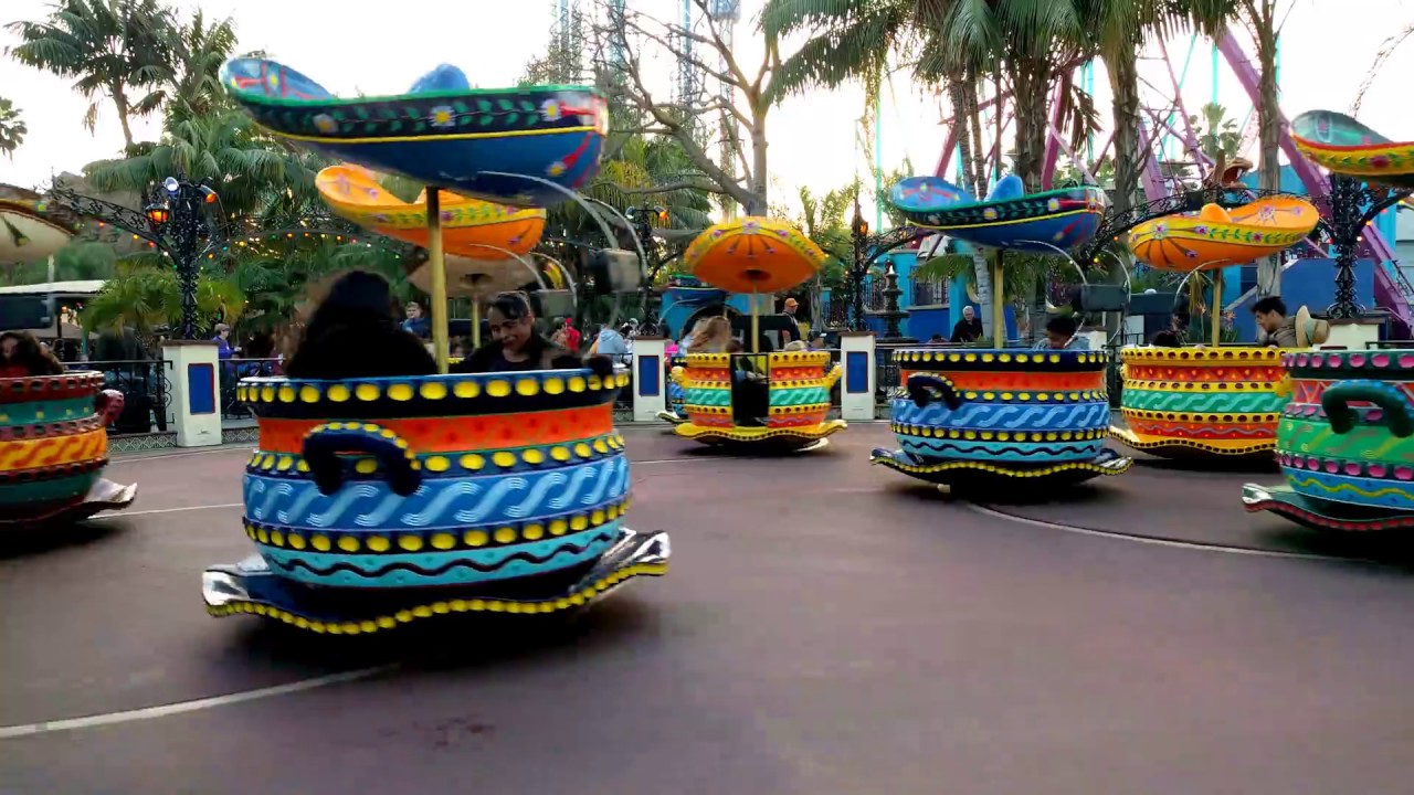 Knotts Berry Farm - Mexican Hat dance - YouTube