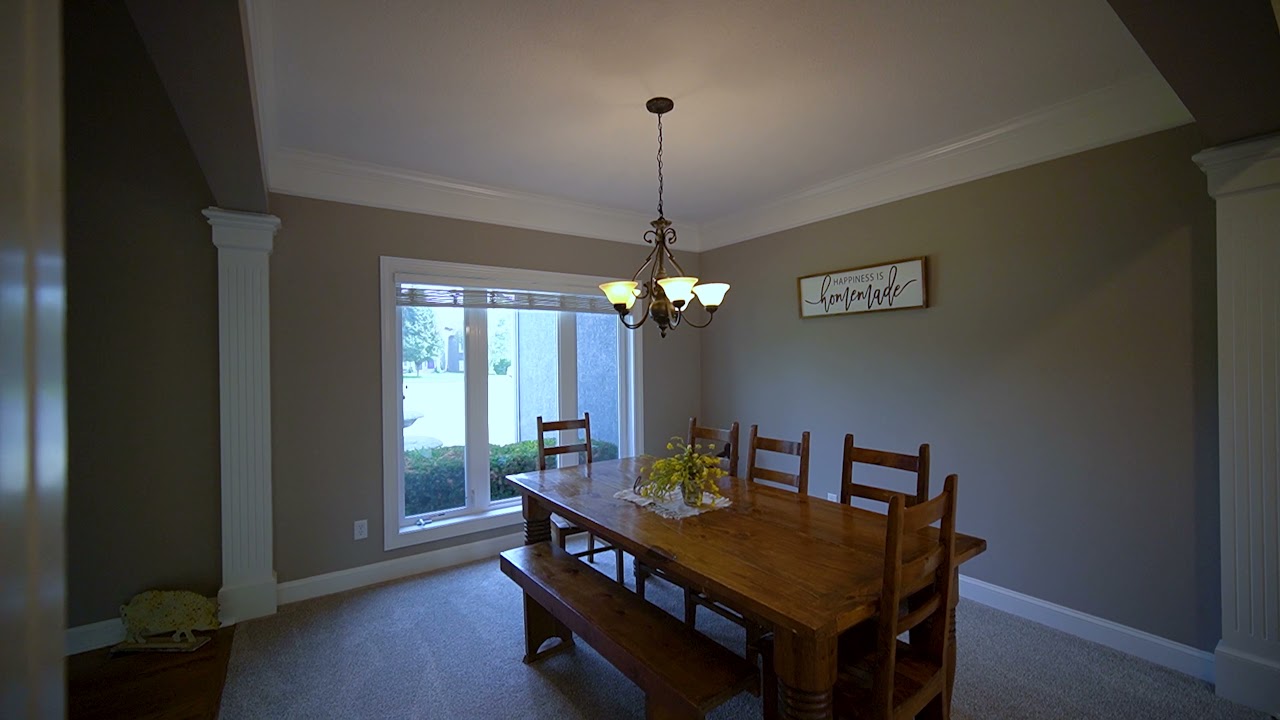 Stunning estate in Platte City