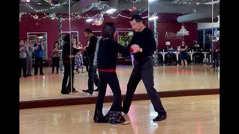 Andy and Virginia Cha Cha Cha Dance Lesson at Starlite, Friday night, 12/05/2025.