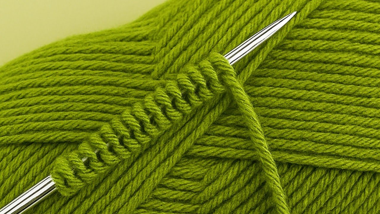 🩷🧶 Такой красивый и простой узор для вязания в стиле ретро, ​​что я не могла удержаться и не поде...